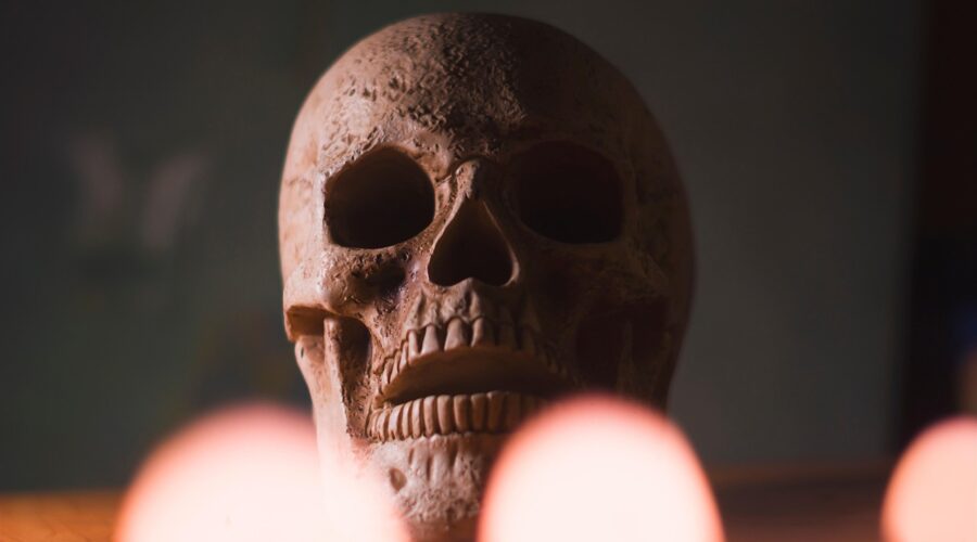 Funerales Pop y la Eternidad de la Metamorfosis Artística