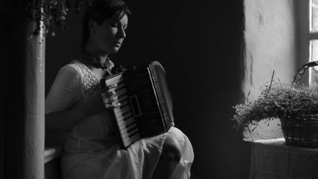 Julieta Venegas y el regreso al norte: las raíces como forma de resistencia