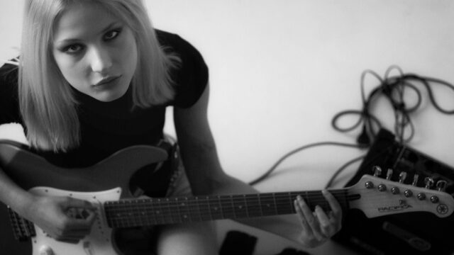 Akriila y el hypergrunge de ‘Roger’: cuando el futuro suena como una herida eléctrica