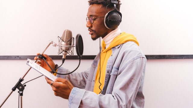 Leon Bridges anuncia ‘Happiness Anytime’, su nuevo álbum producido por Jungle