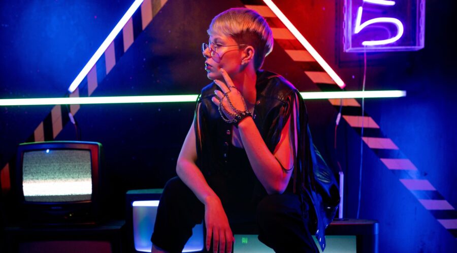 Luna Ki convierte el deseo de morir en un himno punk-pop con ‘Diva suicida’