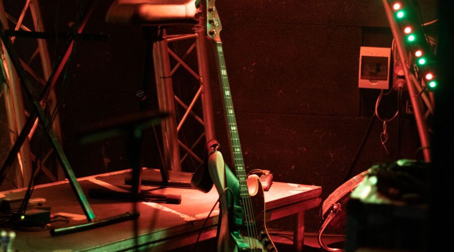 Mago de Oz en el cine: lo que «Fiesta Pagana» dice sobre cómo sobrevive el metal español