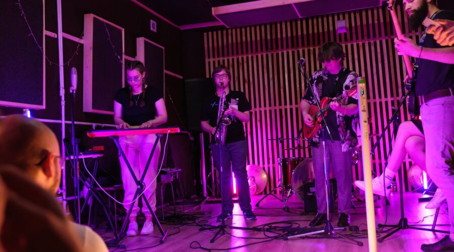 AIEnRUTa en octubre: las salas de música en directo necesitan este tipo de ciclos más que nunca