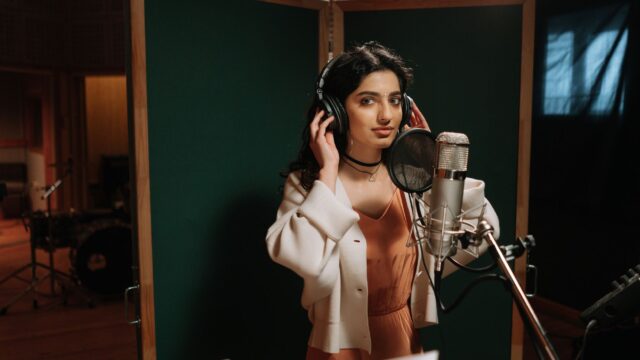 Gara Durán debuta con ‘Gara’, un disco donde la alegría no le quita profundidad a nada